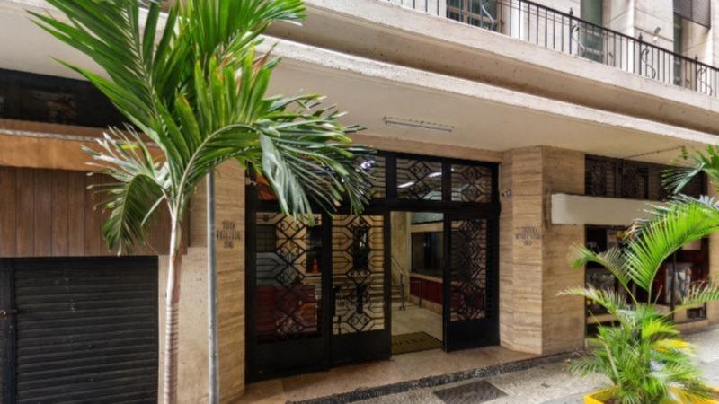 Imóvel comercial com área de 300 m², situado em Edifício na R. Álvaro Alvim, nº 21, Centro, em Rio de Janeiro/RJ.
