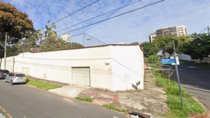IMÓVEL COM 967,50M² A.T. E 36,97M² A.C., NA RUA MANOEL COUTO, 10 JARDIM EM BELO HORIZONTE/MG
