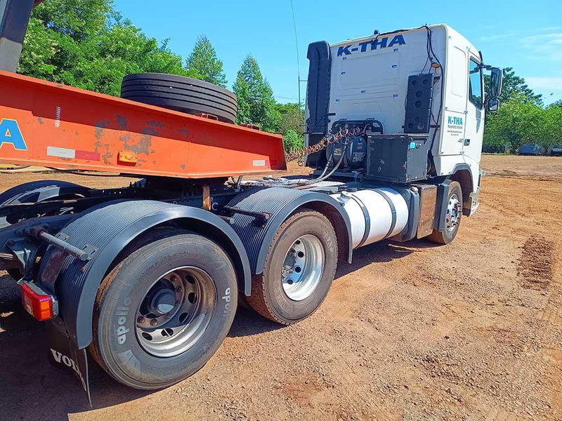 CAVALO MECÂNICO VOLVO FH 460 6X2T - ANO 2012