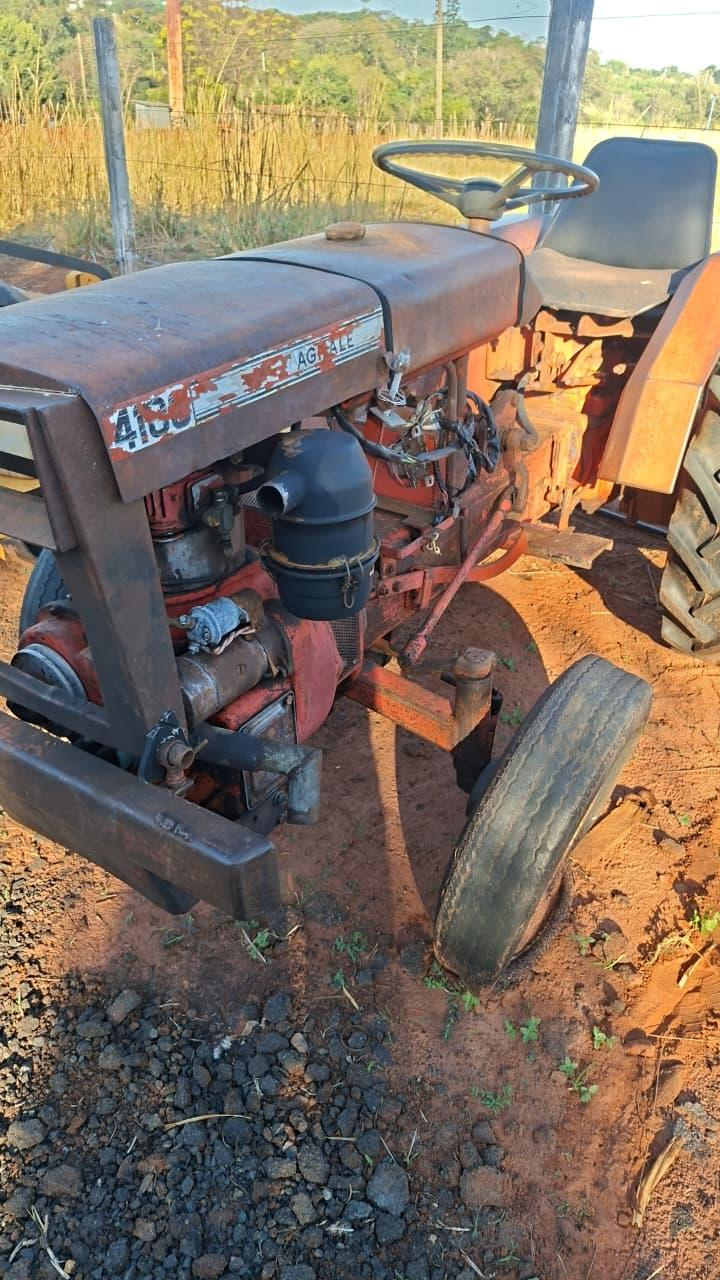 TRATOR AGRALE 4100 - ANO 1979